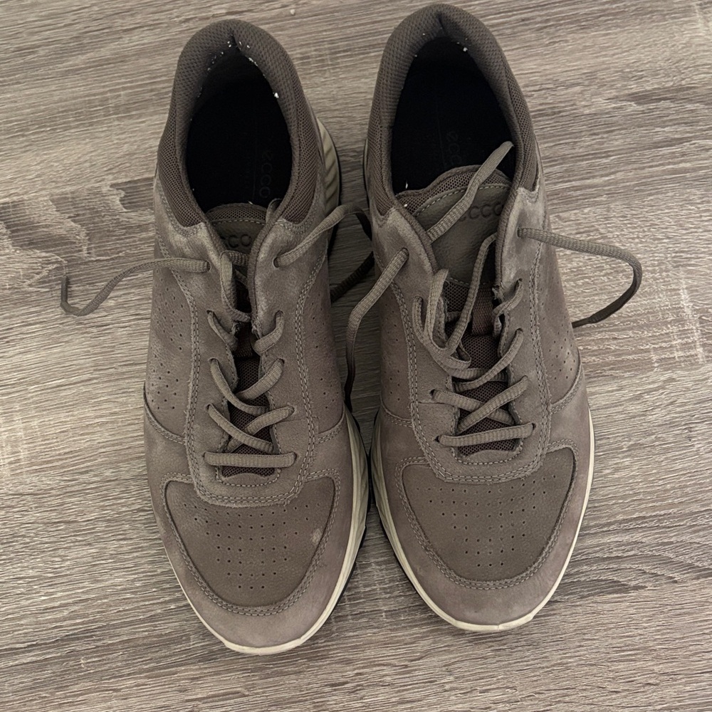 Ecco Men's Charcoal Suede Lace-Up Sneakers
